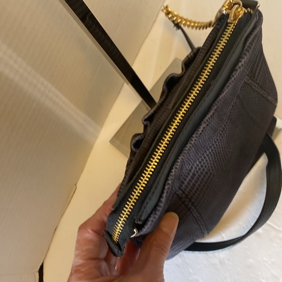 EUC. B. Makowsky navy blue leather snake, print shoulder bag bless U. - Picture 12 of 12